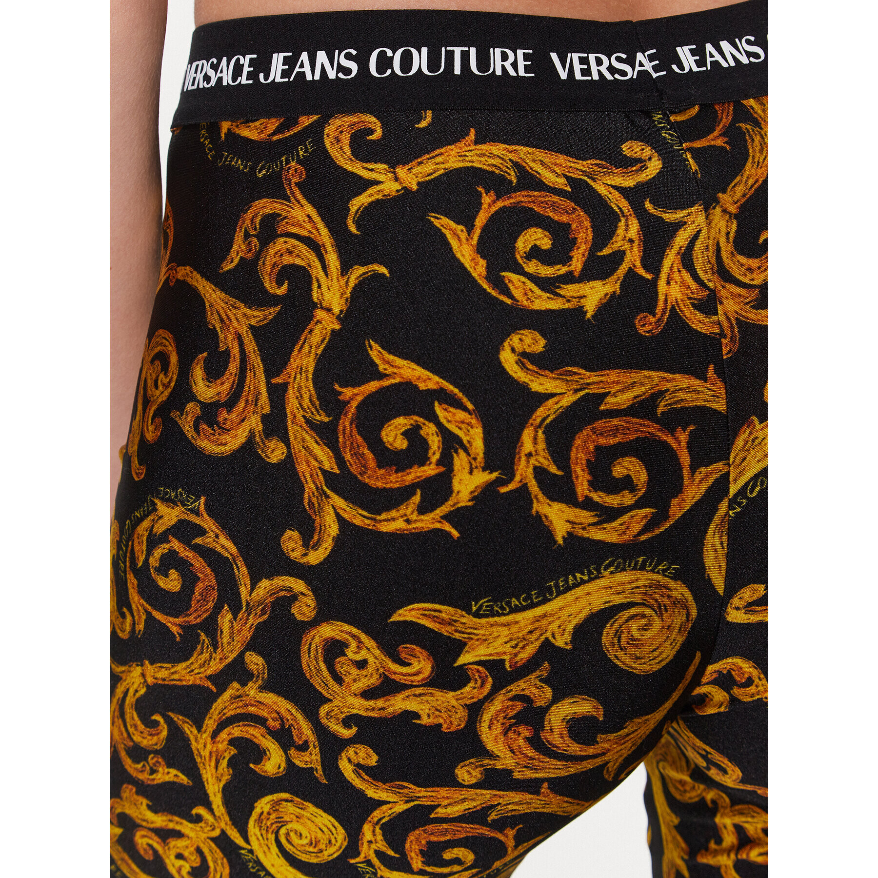 Versace Jeans Couture Pantaloni scurți sport 74HAC106 Negru Slim Fit - Pled.ro