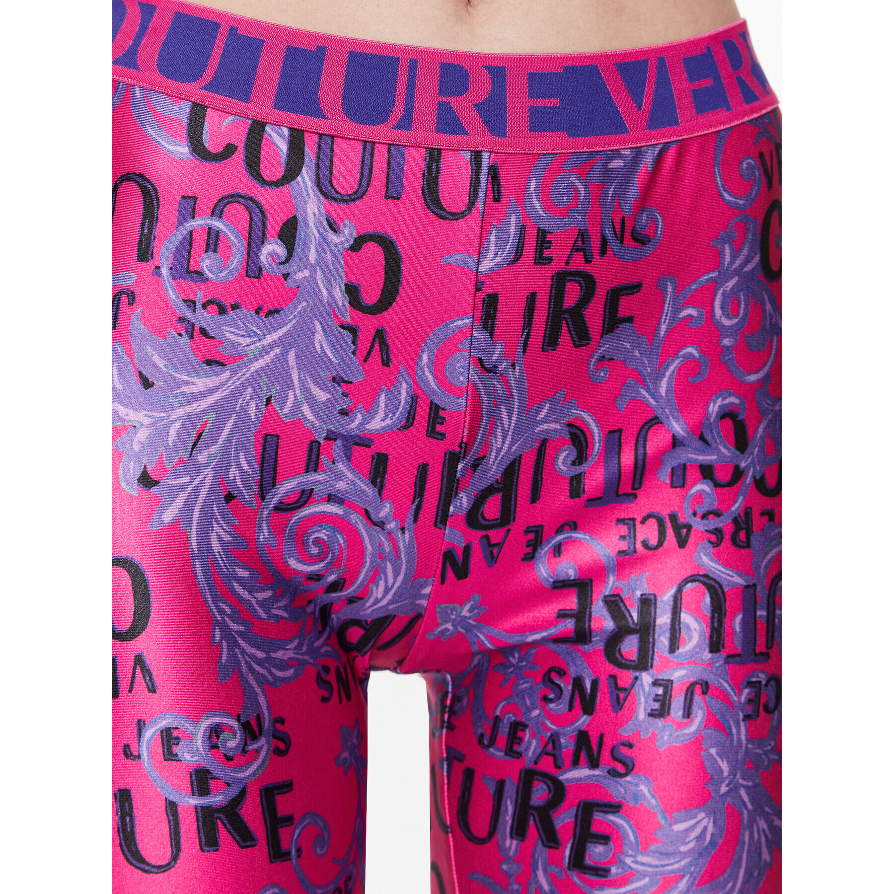 Versace Jeans Couture Pantaloni scurți sport 74HAC106 Roz Slim Fit - Pled.ro