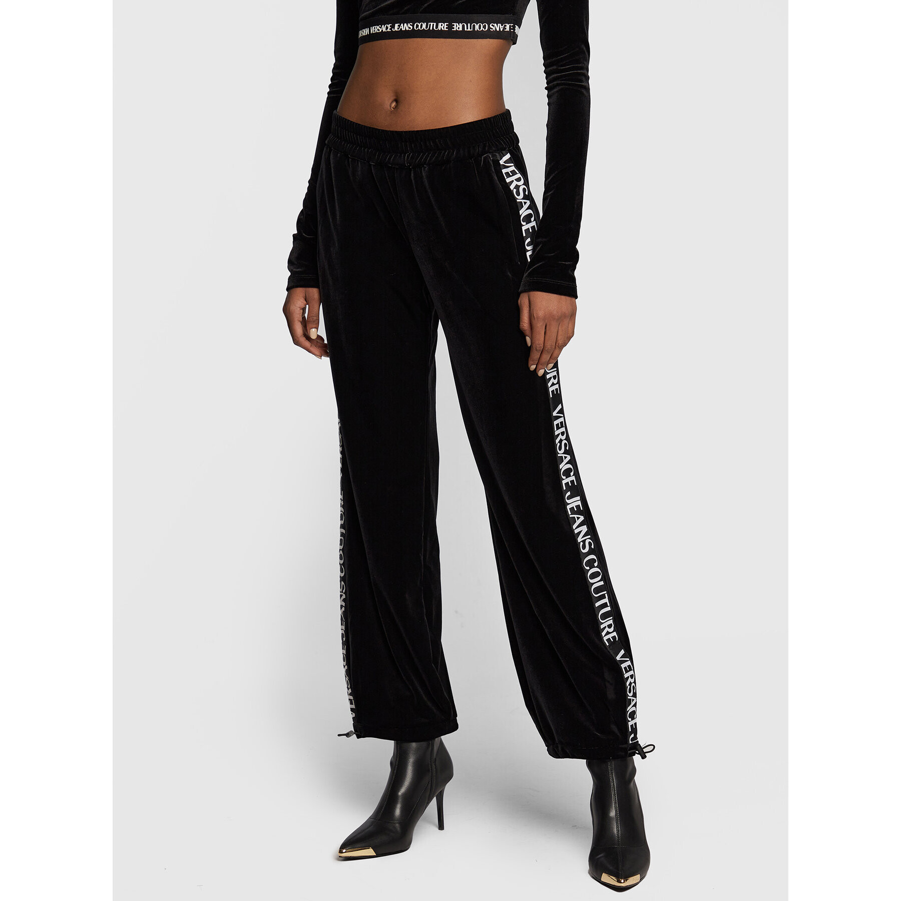 Versace Jeans Couture Pantaloni trening 73HAA321 Negru Regular Fit - Pled.ro