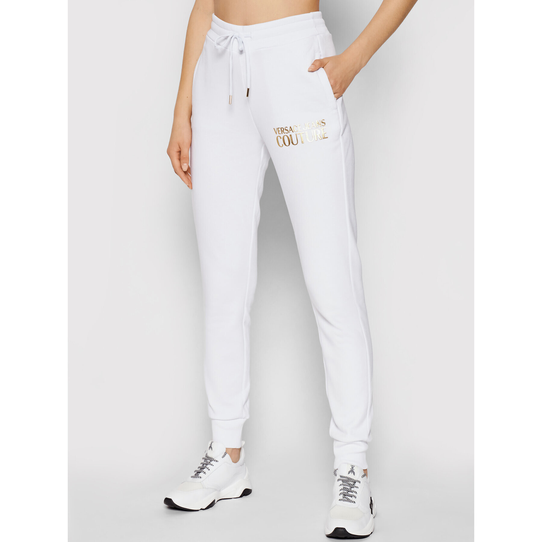 Versace Jeans Couture Pantaloni trening Logo Foil 71HAAT04 Alb Regular FIt - Pled.ro