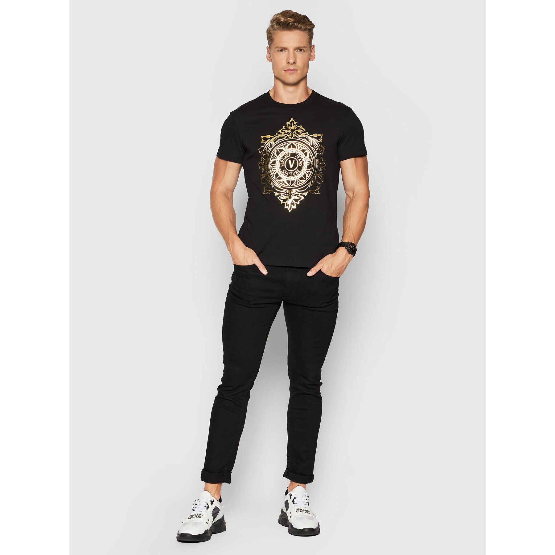 Versace Jeans Couture Tricou Vemblem Leaf 71GAHF05 Negru Regular Fit - Pled.ro