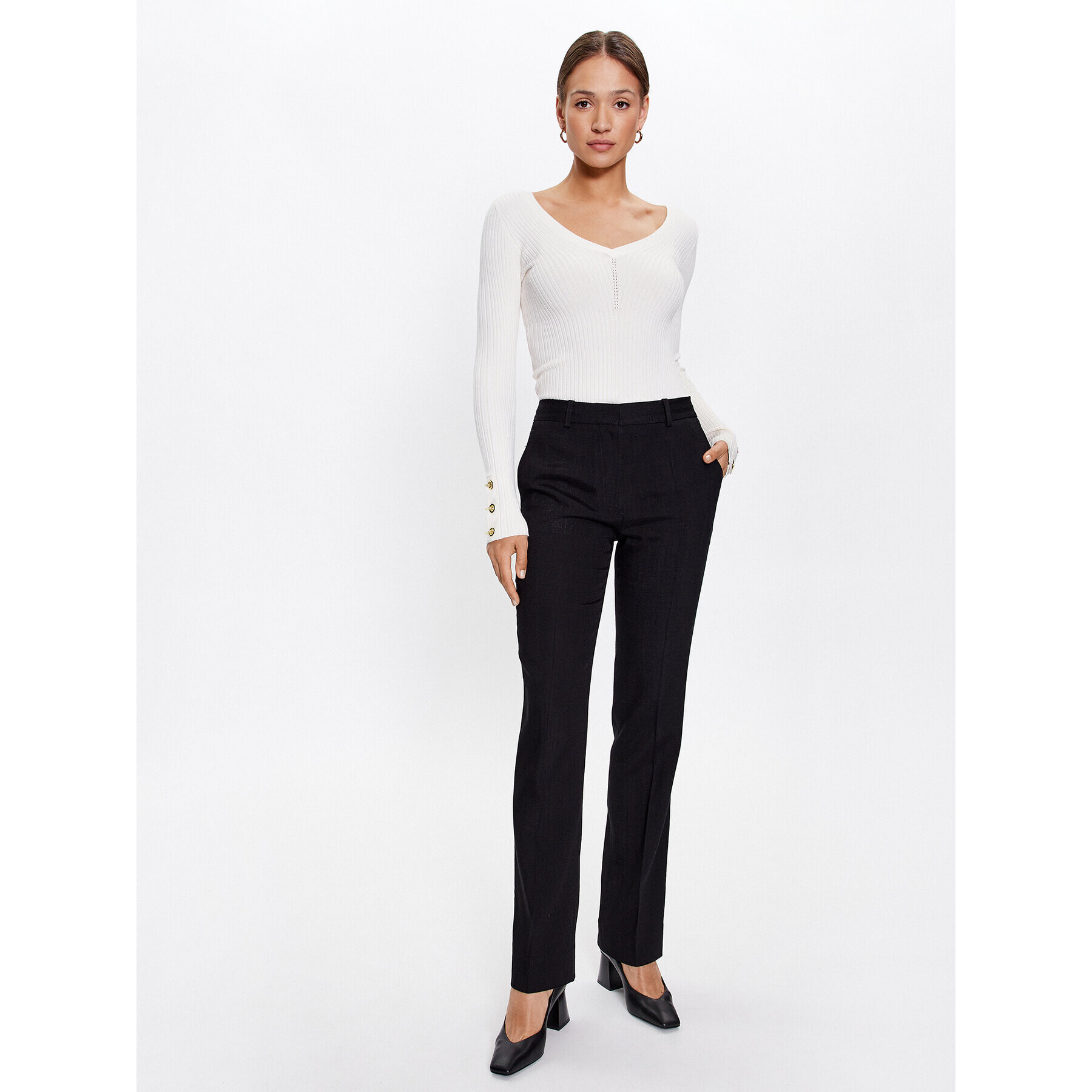 Victoria Victoria Beckham Pantaloni din material 1322WTR003728B Negru Regular Fit - Pled.ro