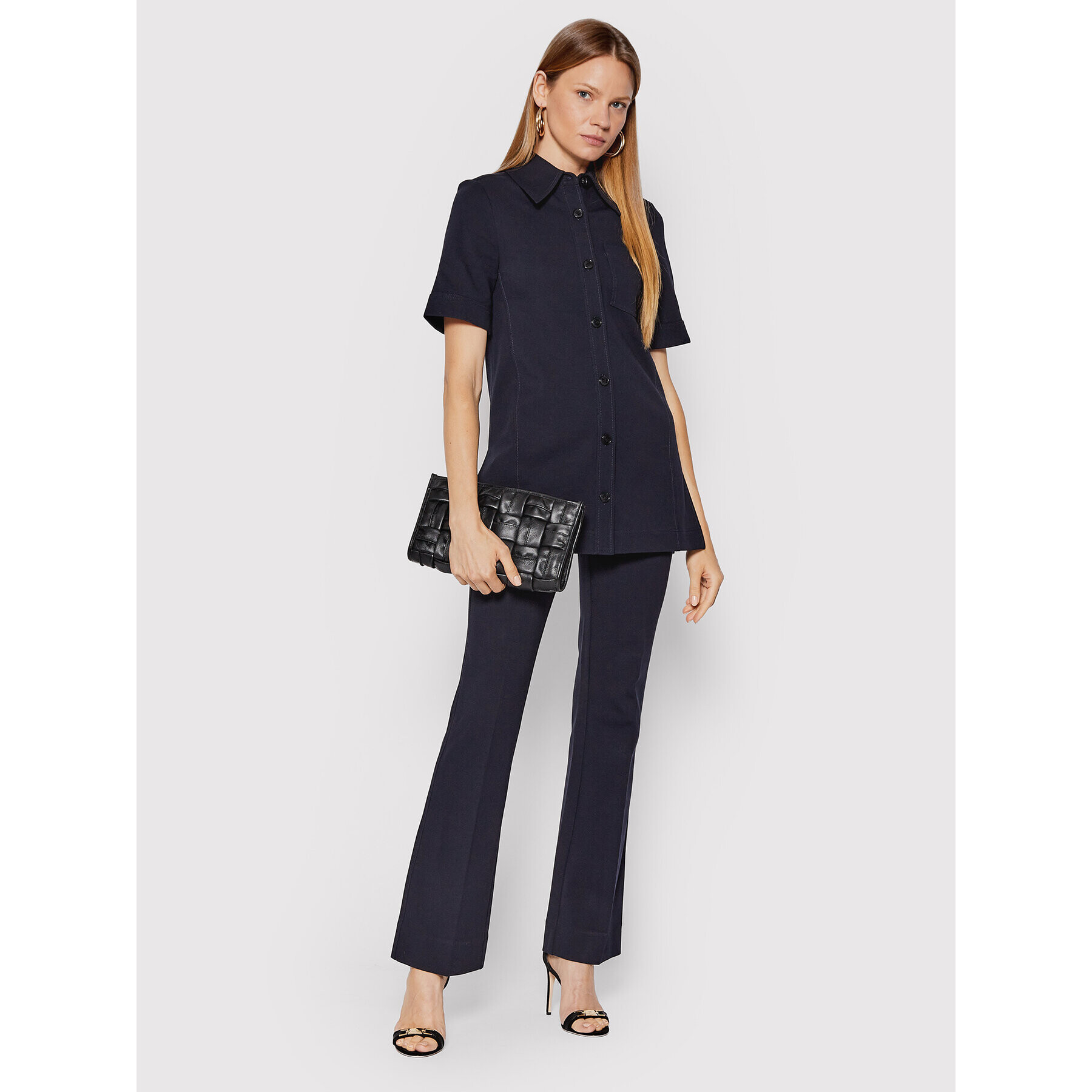 Victoria Victoria Beckham Pantaloni din material 1322WTR003869A Bleumarin Regular Fit - Pled.ro