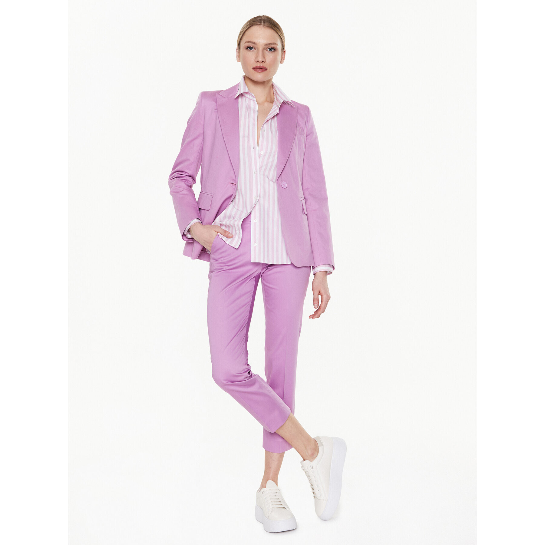 Weekend Max Mara Pantaloni din material Gineceo 23513107 Violet Slim Fit - Pled.ro