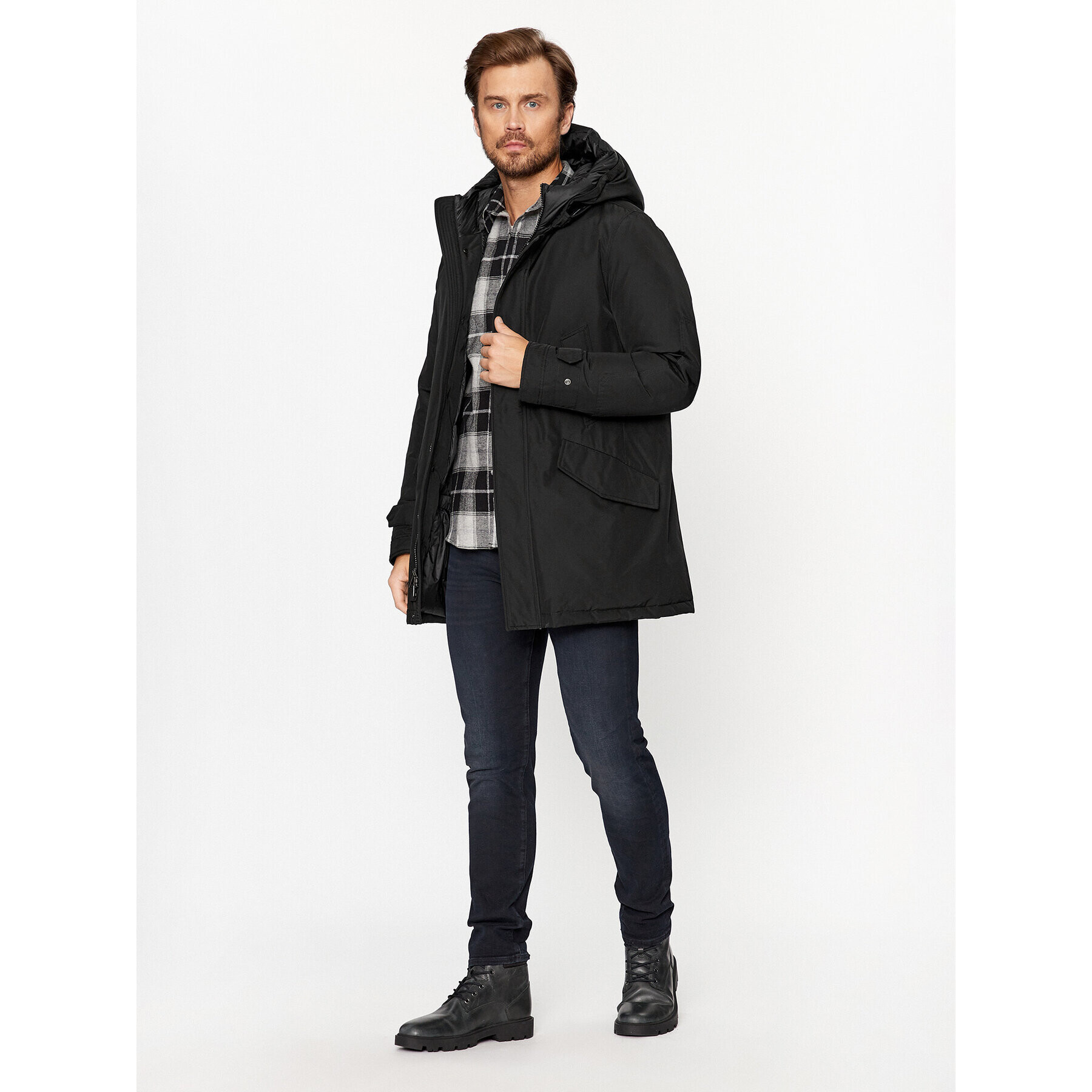 Woolrich Geacă de iarnă Polar CFWOOU0487MRUT0001 Negru Regular Fit - Pled.ro