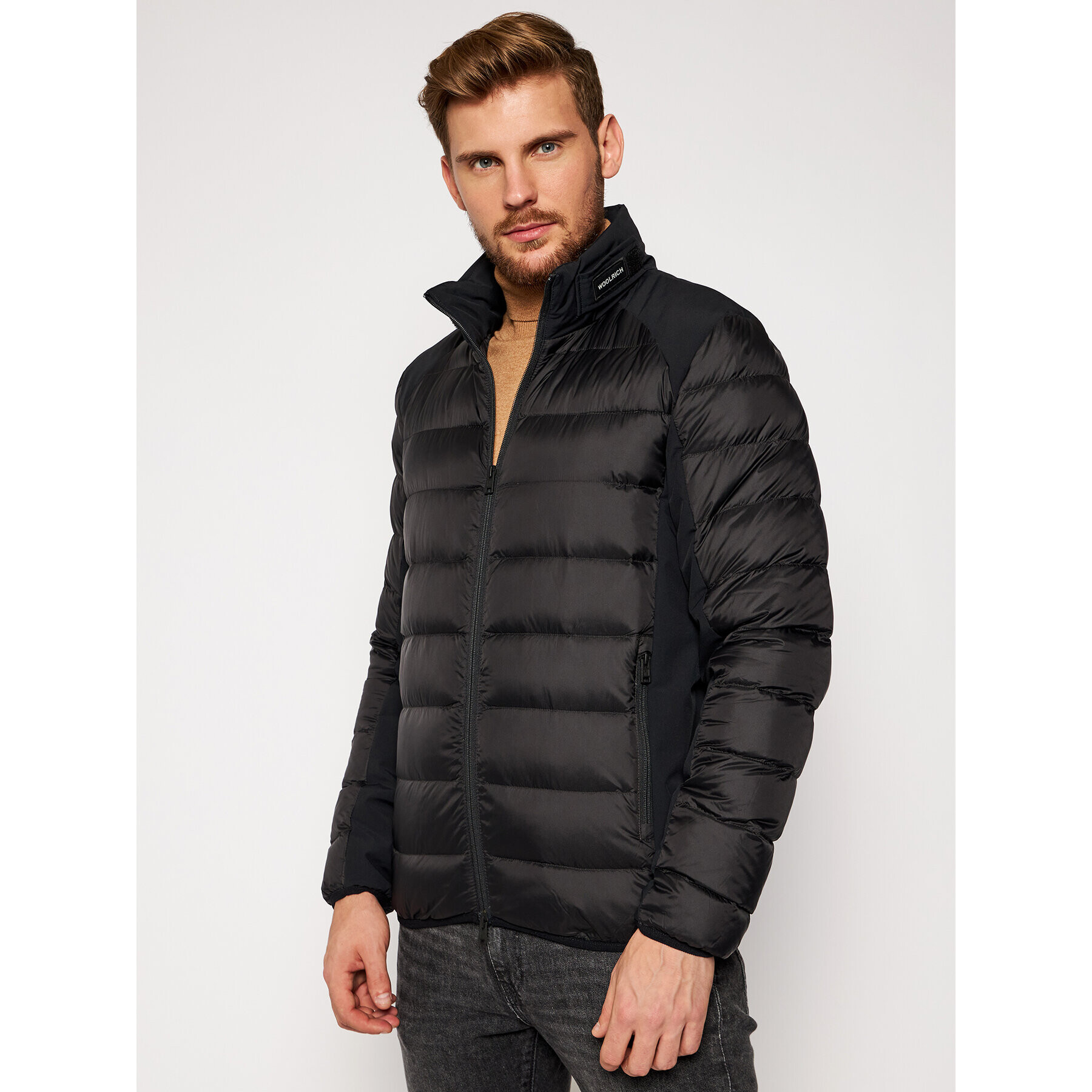 Woolrich Geacă din puf Tech Graphene CFWOOU0330MR UT2492 Negru Regular Fit - Pled.ro