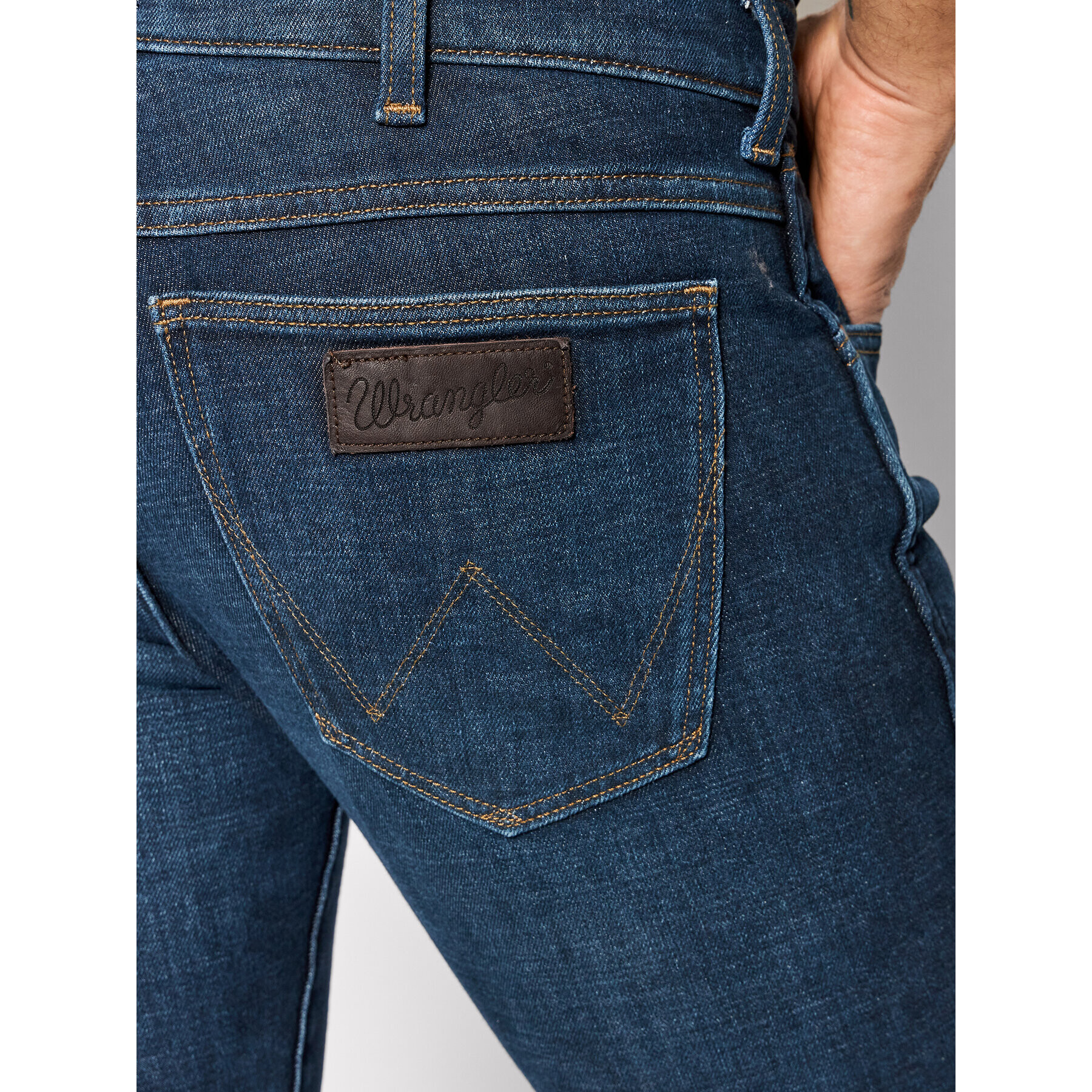 Wrangler Blugi Larston W18S28292 Bleumarin Slim Fit - Pled.ro