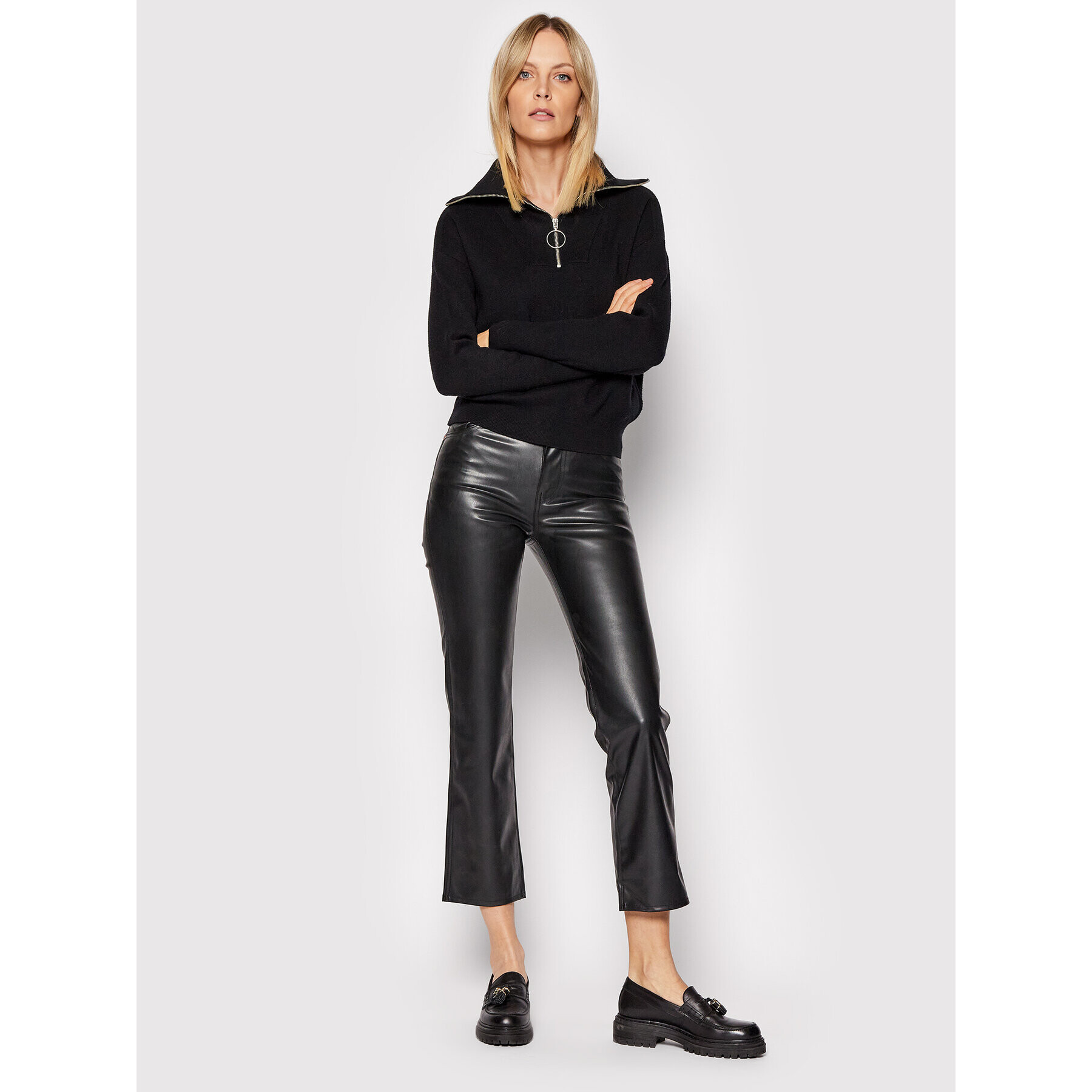 Wrangler Pantaloni din imitație de piele Wild West W2H2NA100 Negru Regular Fit - Pled.ro