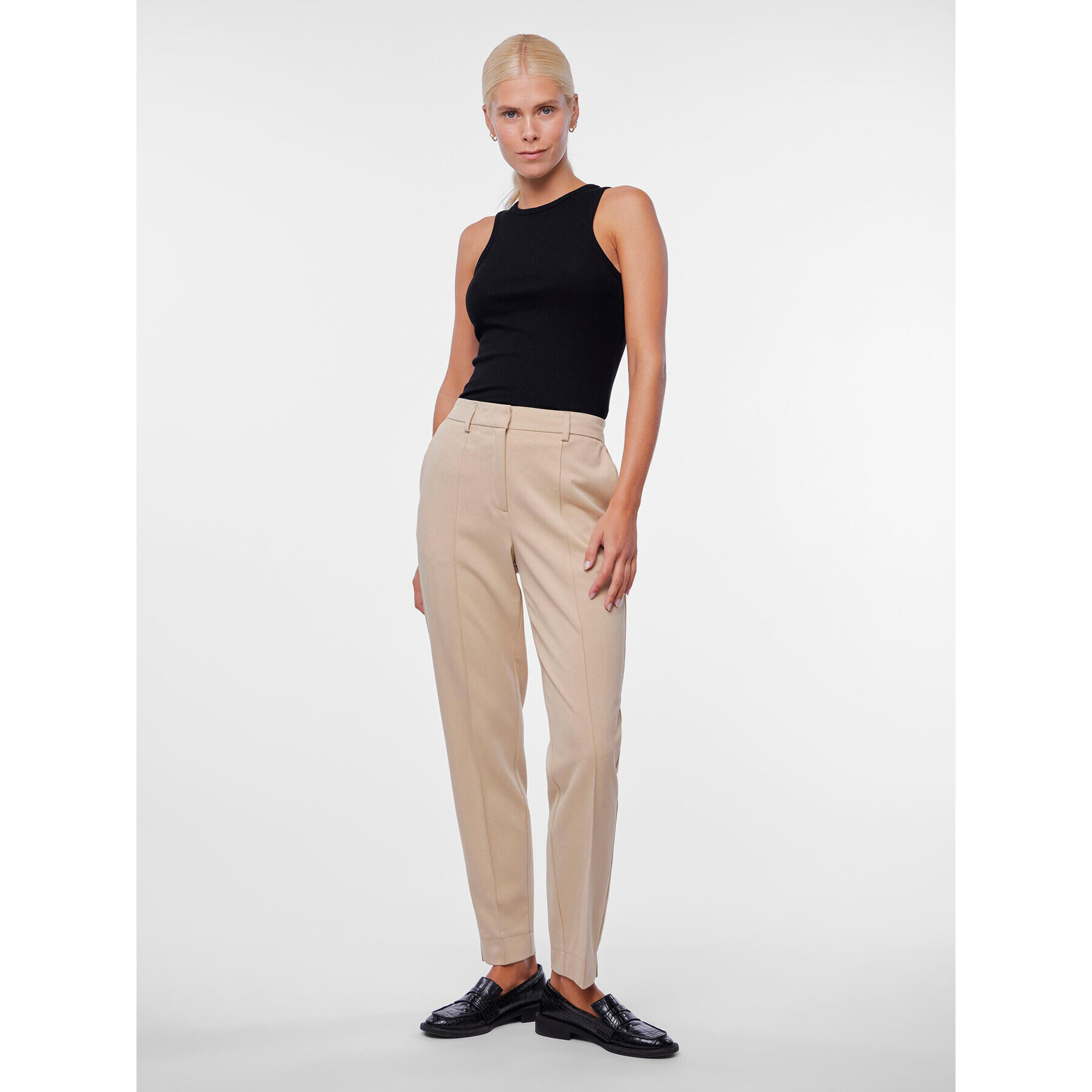 YAS Pantaloni chino Scoop 26032835 Bej Regular Fit - Pled.ro