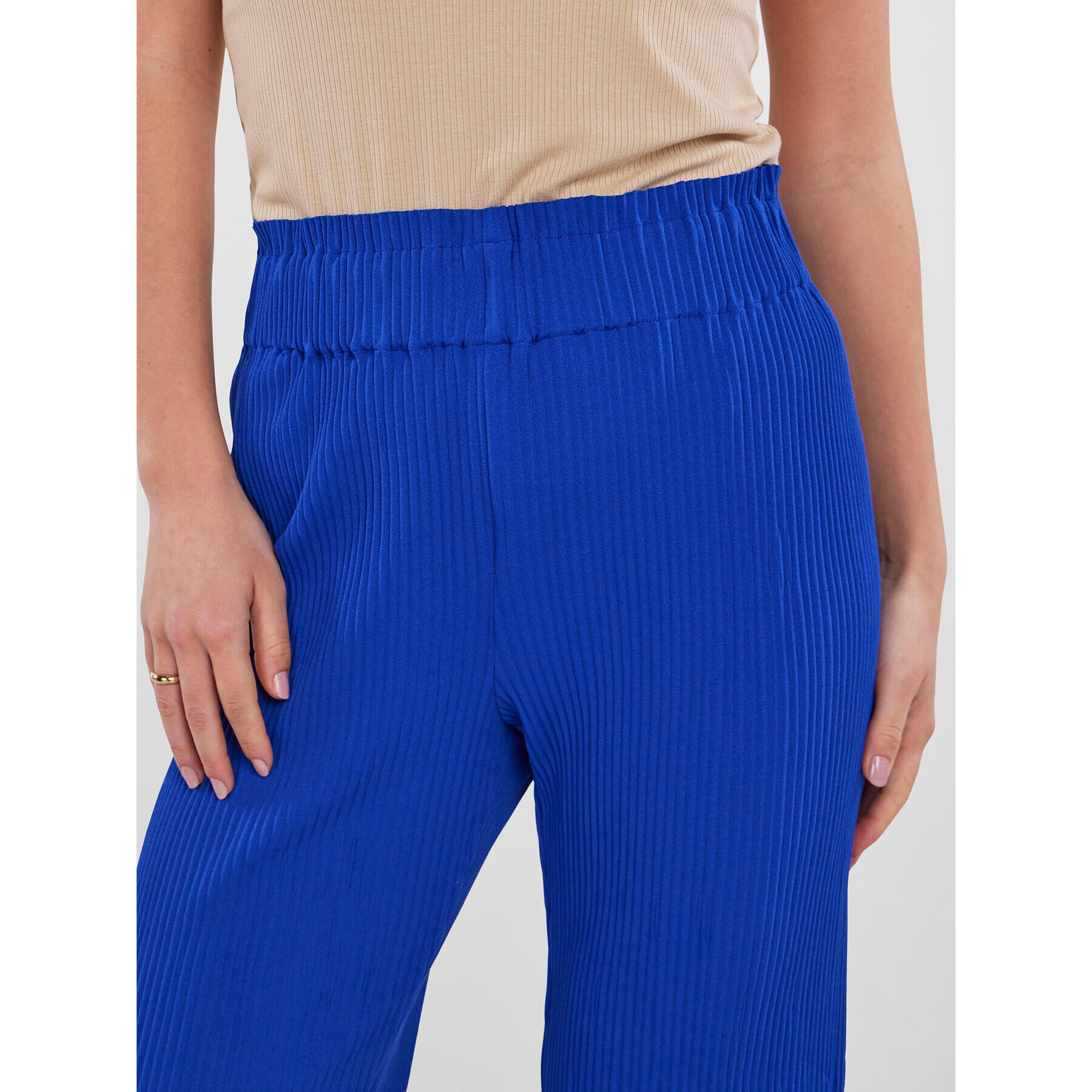 YAS Pantaloni din material 26028051 Albastru Regular Fit - Pled.ro