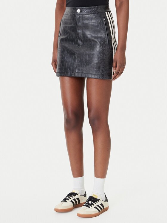adidas Fustă din imitație de piele Pleather KE5034 Regular Fit