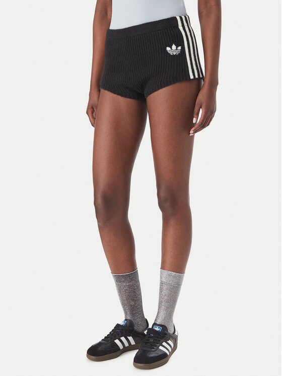 adidas Pantaloni scurți sport Adiluna Season 2 X Jennie Knitted Short Shorts LD8935 Regular Fit