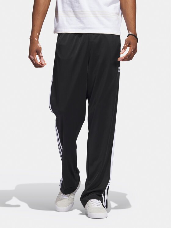 adidas Pantaloni trening adicolor Classics Firebird IJ7055 Regular Fit