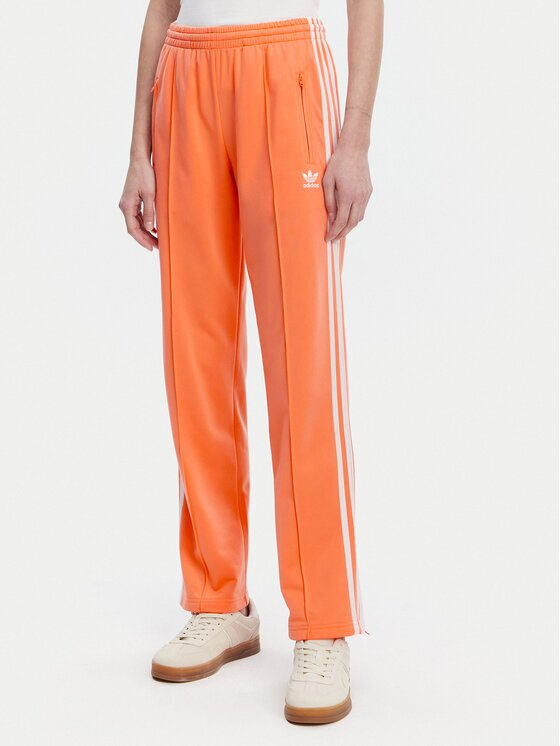 adidas Pantaloni trening adicolor Classics Firebird JC8286 Regular Fit