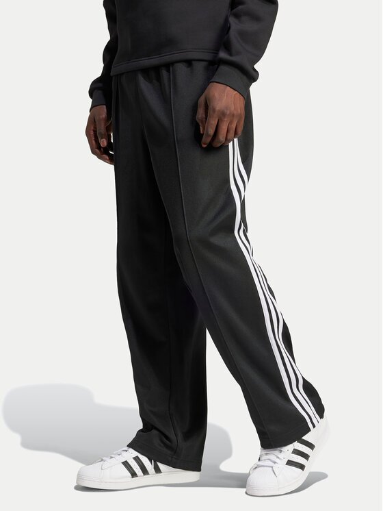 adidas Pantaloni trening adicolor Firebird IZ4801 Baggy Fit