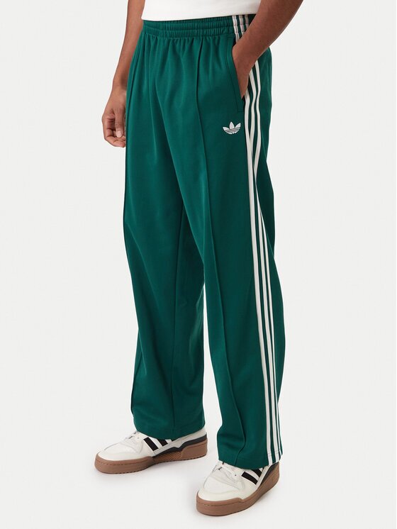 adidas Pantaloni trening adicolor KE3497 Loose Fit