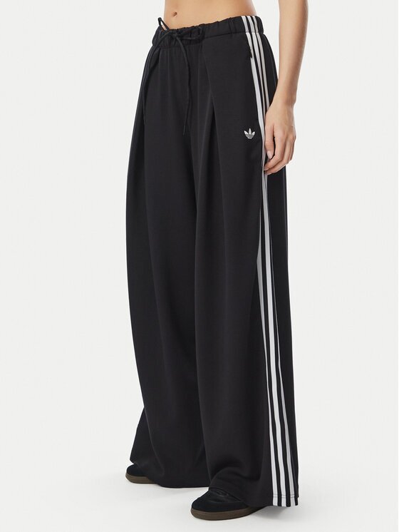adidas Pantaloni trening Adiluna Season 2 X Jennie Pleated Track Tracksuit Bottoms LD8922 Regular Fit