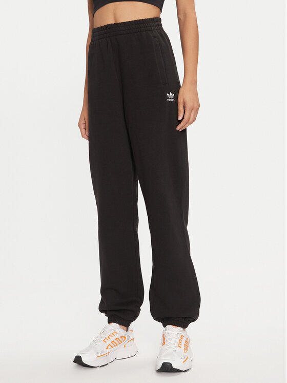 adidas Pantaloni trening Essentials Fleece IY9637 Loose Fit