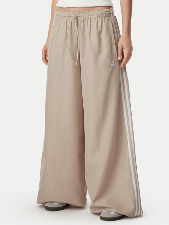 adidas Pantaloni trening Firebrid Adilenium Track KT0019 Relaxed Fit