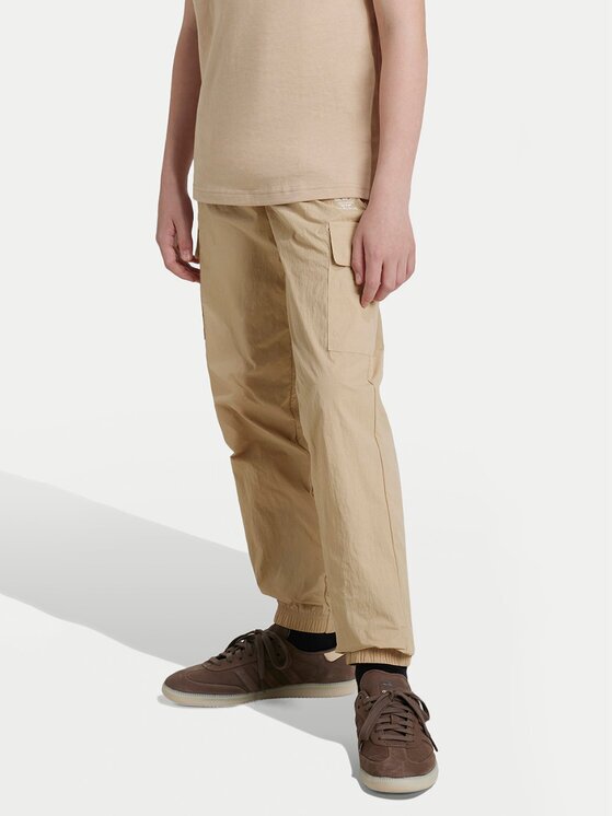 adidas Pantaloni trening IX7620 Regular Fit
