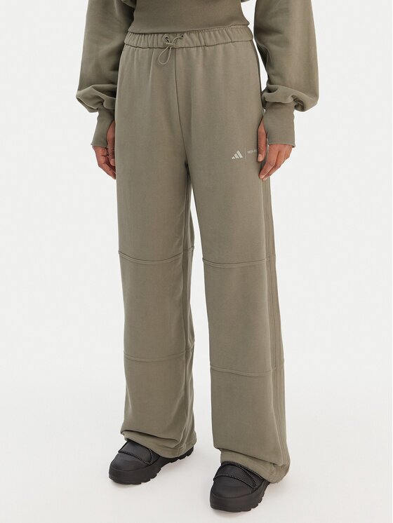 adidas Pantaloni trening JM1099 Regular Fit