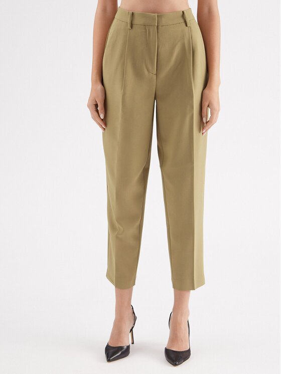 Bruuns Bazaar Pantaloni din material Cindy BBW2393 Loose Fit