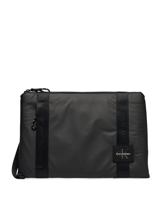 Calvin Klein Etui pentru laptop Rubberized Laptop Sleeve W/ Hand LV04D1294G