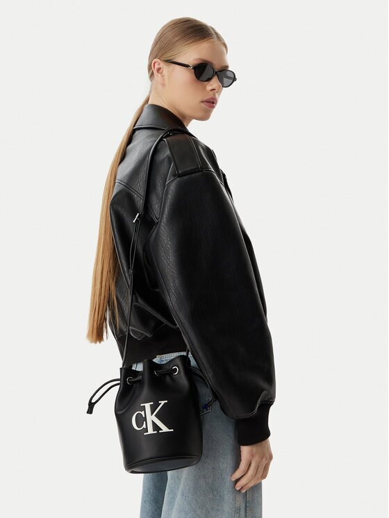 Calvin Klein Geantă Bold Ck Small LV04F3640G
