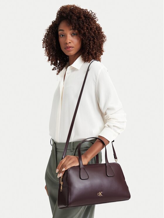 Calvin Klein Geantă Ck Medium Bowling Bag LV04F3610G