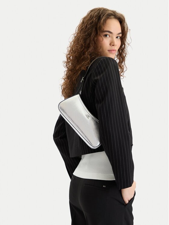 Calvin Klein Geantă Ck Metallic Small Shoulder Bag LV04F3304G