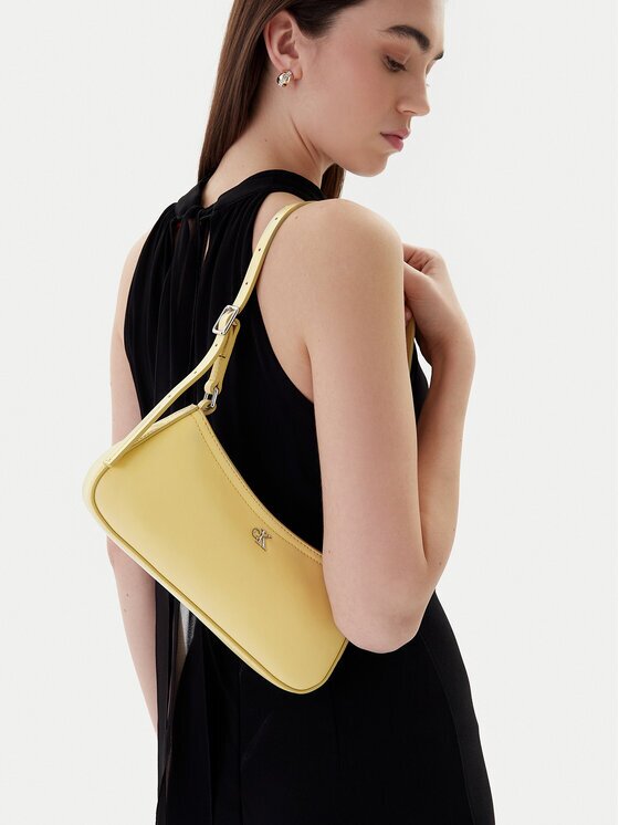 Calvin Klein Geantă Ck Small Shoulder Bag LV04F3170G