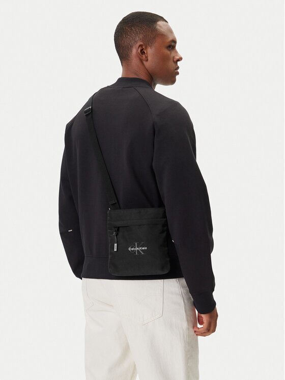 Calvin Klein Geantă crossover Bold Flatpack LV04D3178G