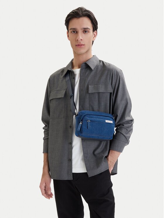 Calvin Klein Geantă crossover Sleek Denim Utility Camera Bag LV04D3432G