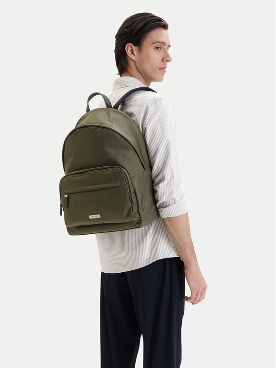Calvin Klein Geantă crossover Sleek Round Backpack LV04D3143G
