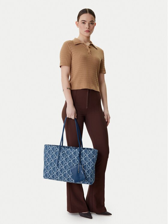 Calvin Klein Geantă Emblem Aop Denim Tote W/ Pouch LV04F3428G