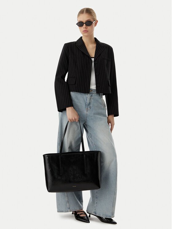 Calvin Klein Geantă Foil Logo Glossy LV04F3537G