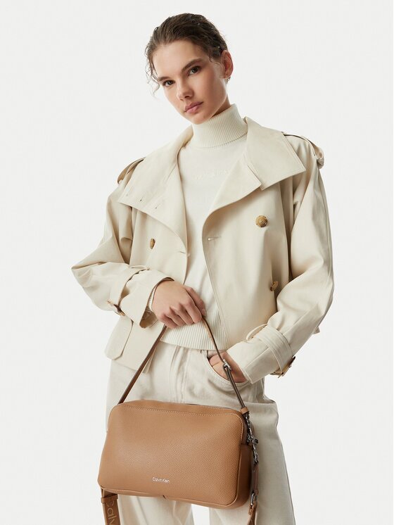 Calvin Klein Geantă Webbing 2X Strap Lg Camera Bag LV04F3642G