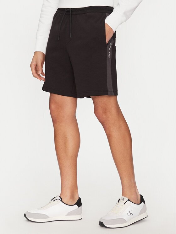Calvin Klein Jeans Pantaloni scurți sport J30J327246 Relaxed Fit