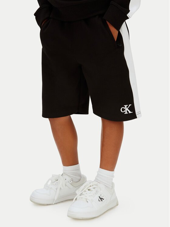 Calvin Klein Jeans Pantaloni scurți sport LVCKSJC28B Relaxed Fit
