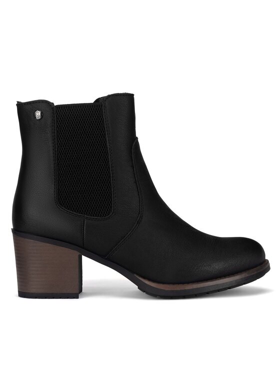 Clara Barson Botine CEO-WS15221-02