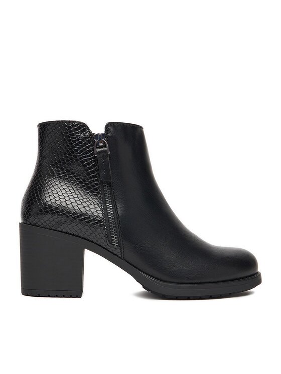 Clara Barson Botine CEO-WS6317-02