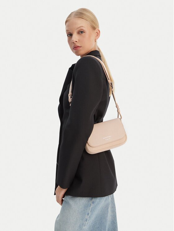 Emporio Armani Geantă EW000538 AF12036 M1332