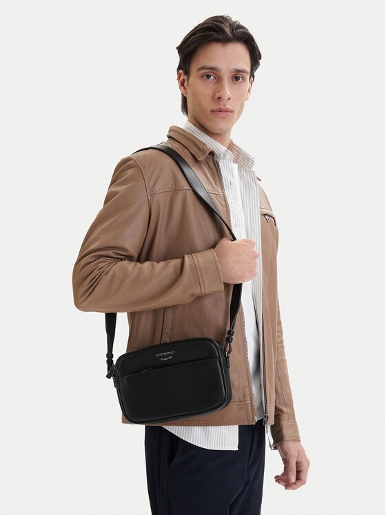 Emporio Armani Geantă EW003032 AF19229 UC001