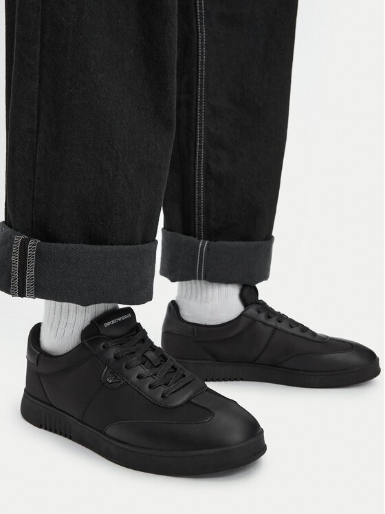 Emporio Armani Sneakers EM003062 AF18210 UC001