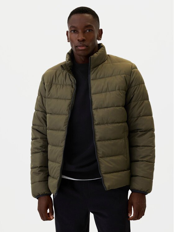 GAP Geacă de iarnă 498571-01 Regular Fit