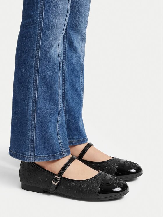 GUESS Balerini CEOWB-CS6666-03
