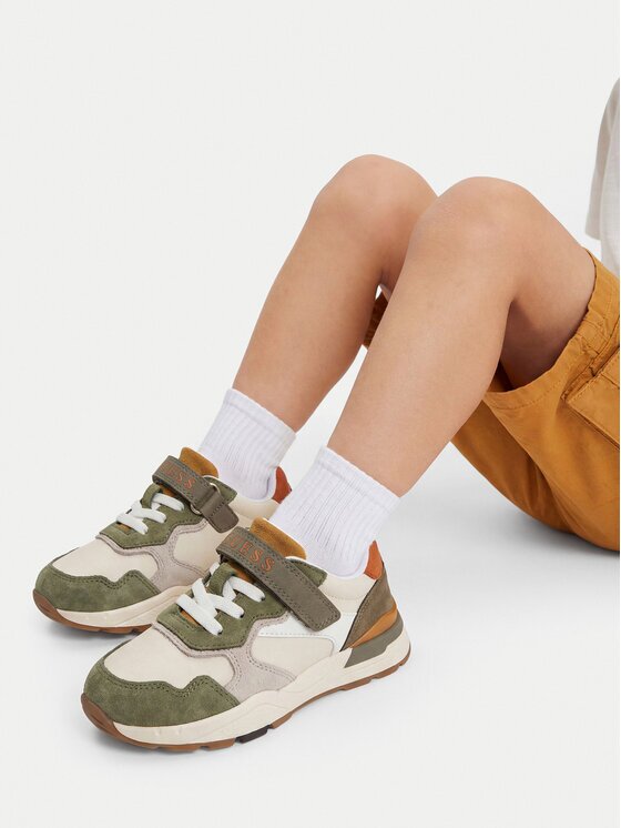 GUESS Sneakers CEO-AVO-G1-SS2026 Écru