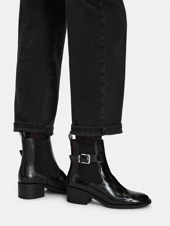 JENNY Botine CEO-BK019