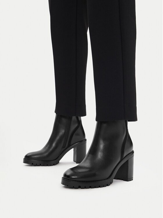 JENNY Botine CEO-HY2T625-6