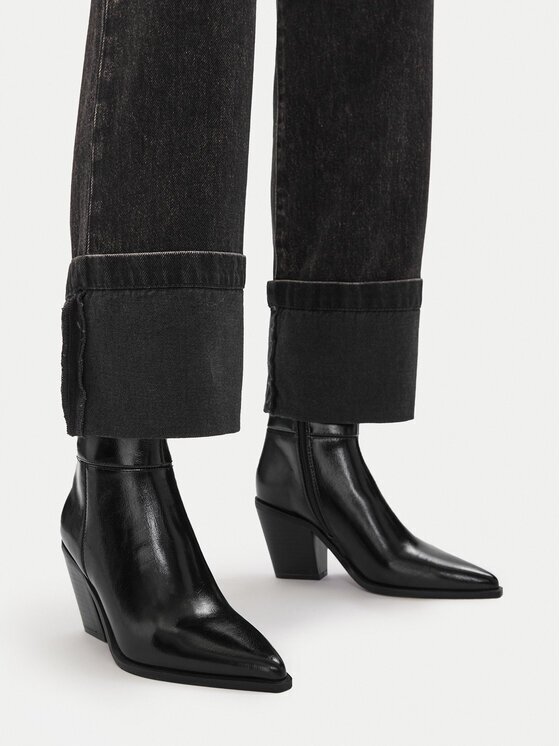 JENNY Botine CEO-LS6336-01